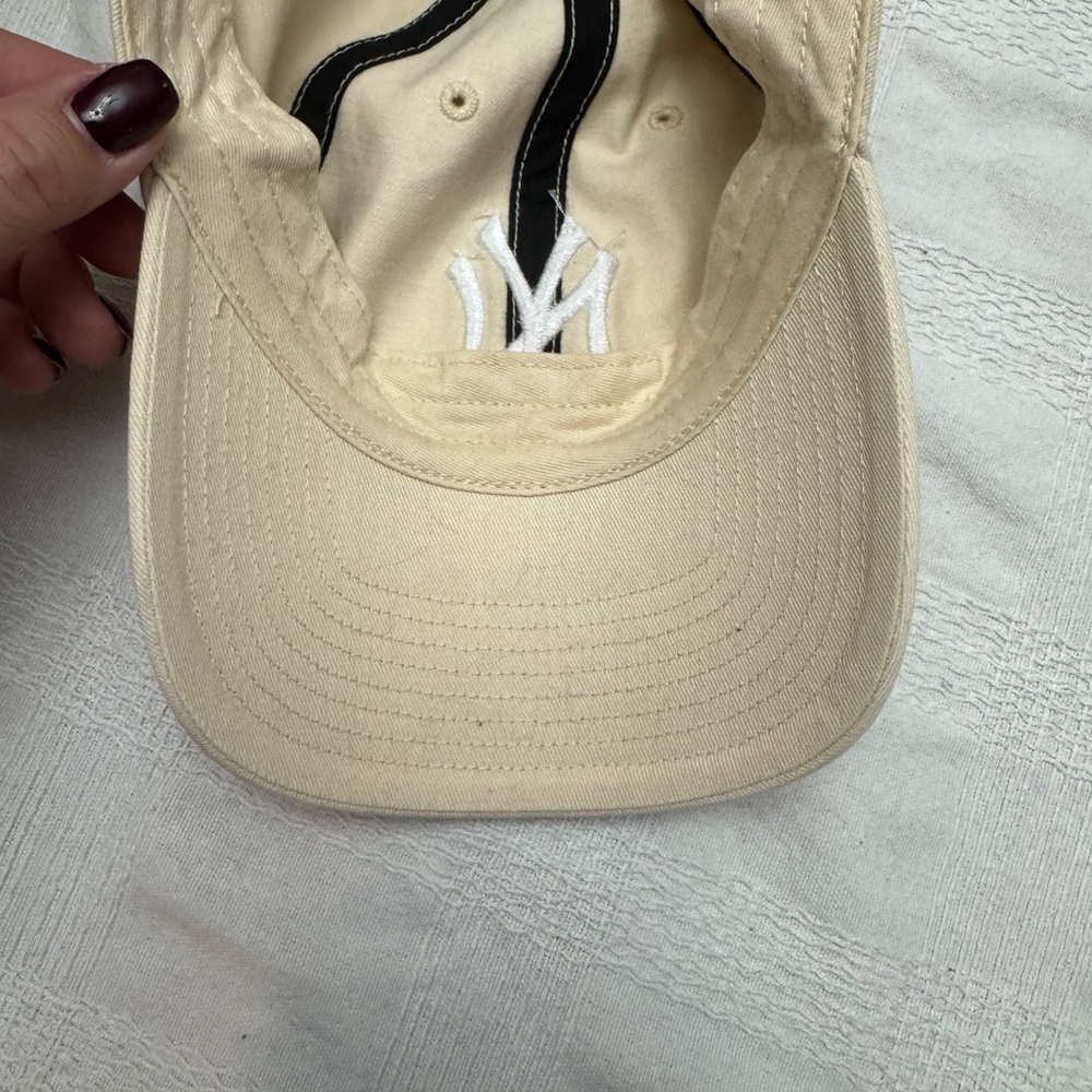 Beige NY Logo Cap - Picture 2 of 4